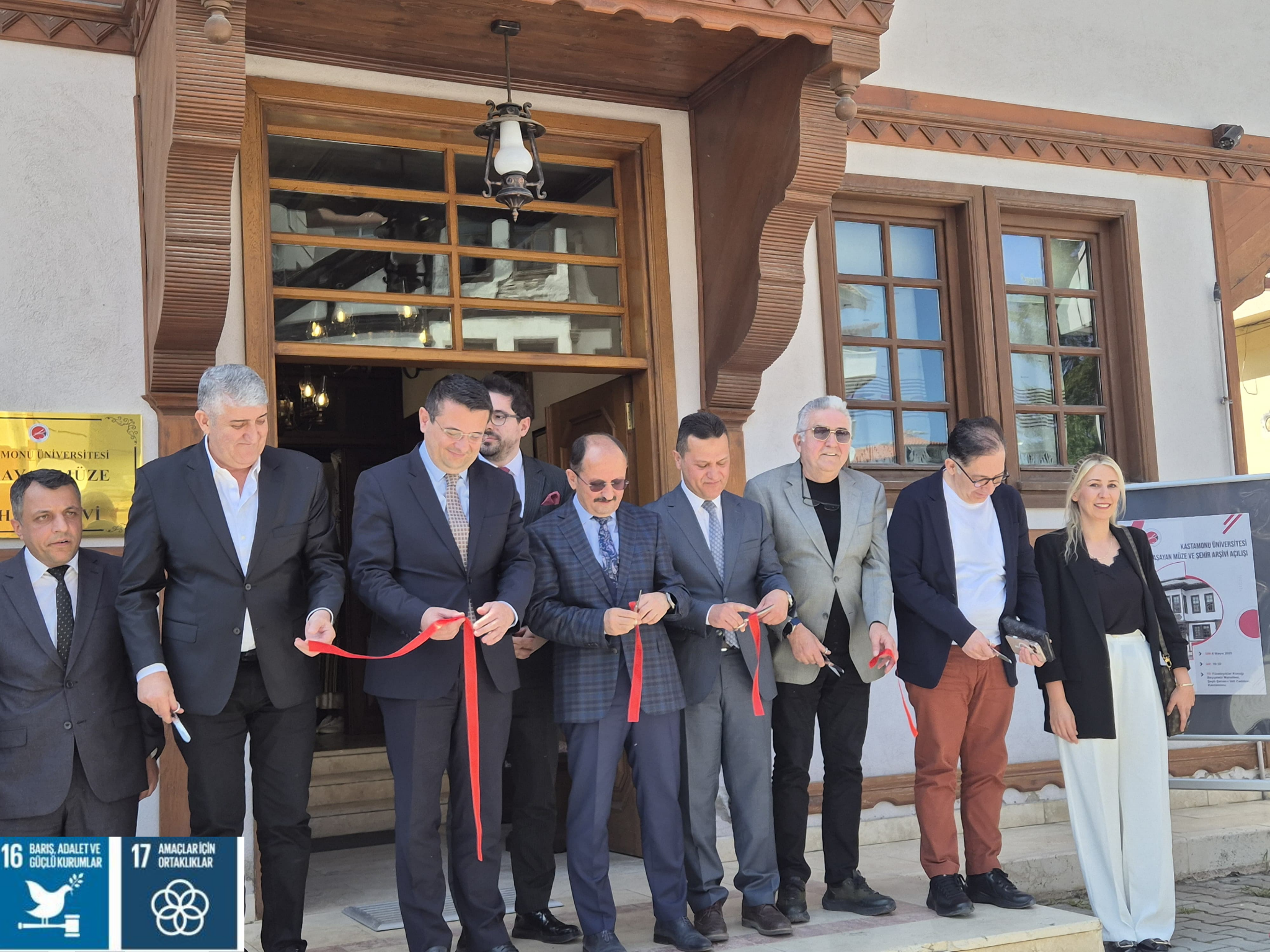 Kastamonu Üniversitesi Yaşayan Müze ve Şehir Arşivi açıldı